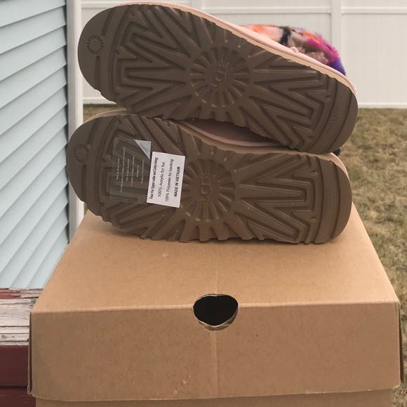 UGG Fluff Mini Quilted Motlee - Picture 7 of 7